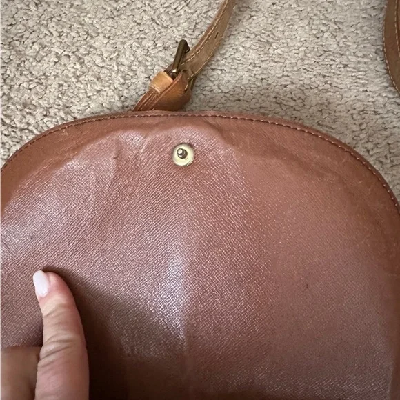 Authentic Louis Vuitton Brown Monogram Crossbody Bag - Picture 5 of 10